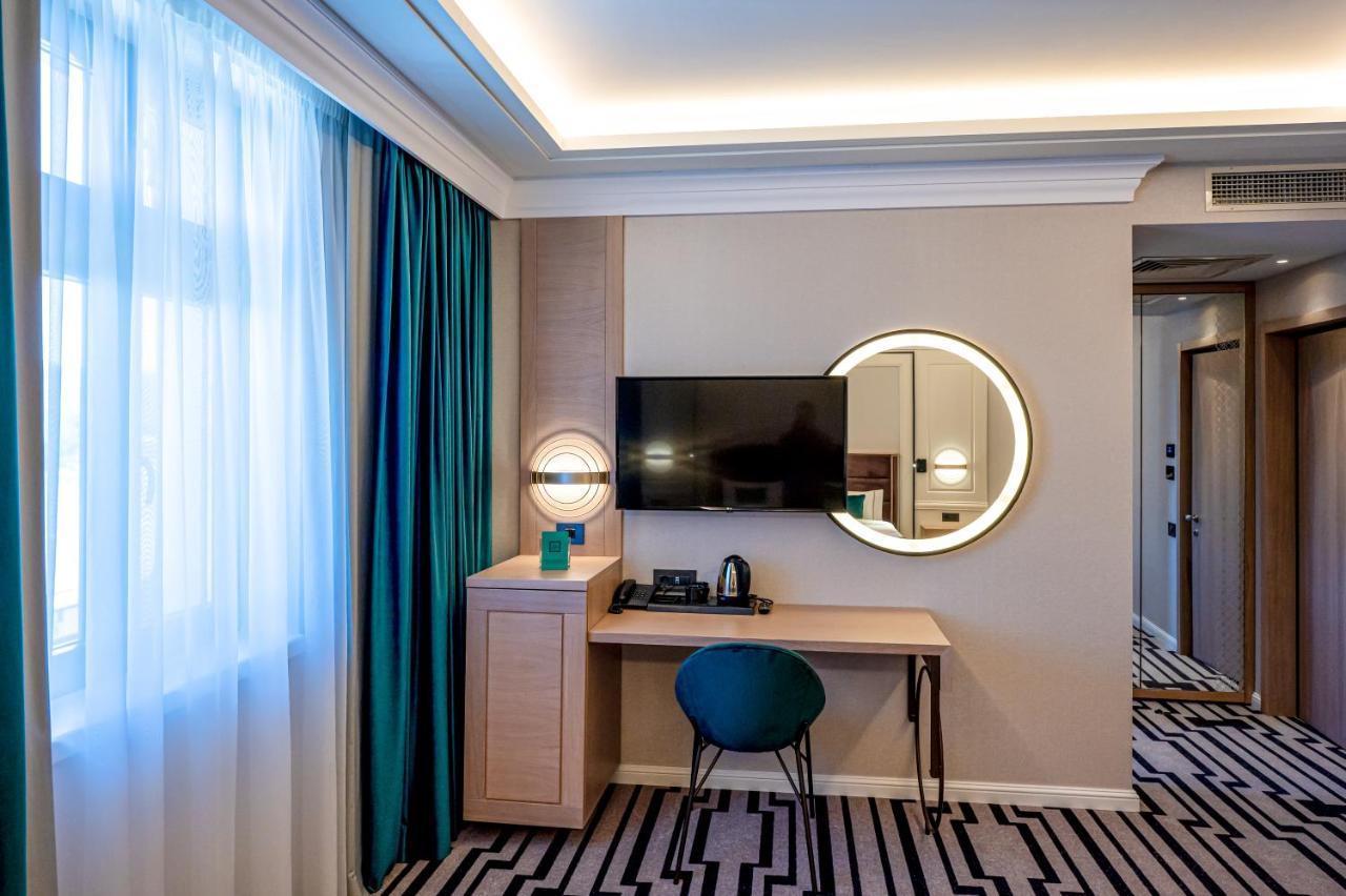 Hotel Carolin Келіменешті Екстер'єр фото